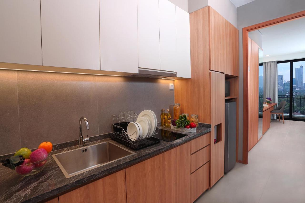 Citadines Gatot Subroto Jakarta Jacarta Exterior foto