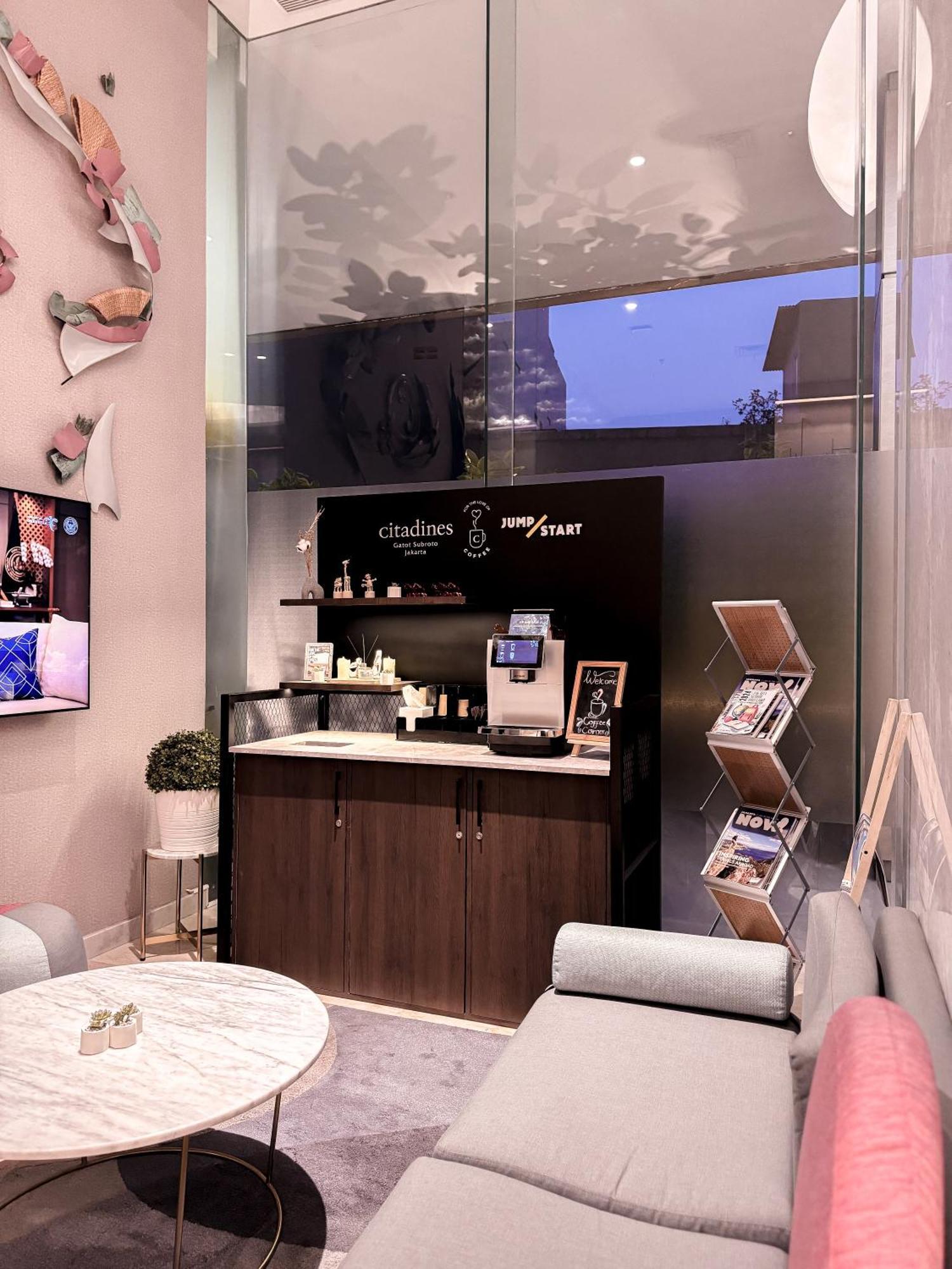 Citadines Gatot Subroto Jakarta Jacarta Exterior foto